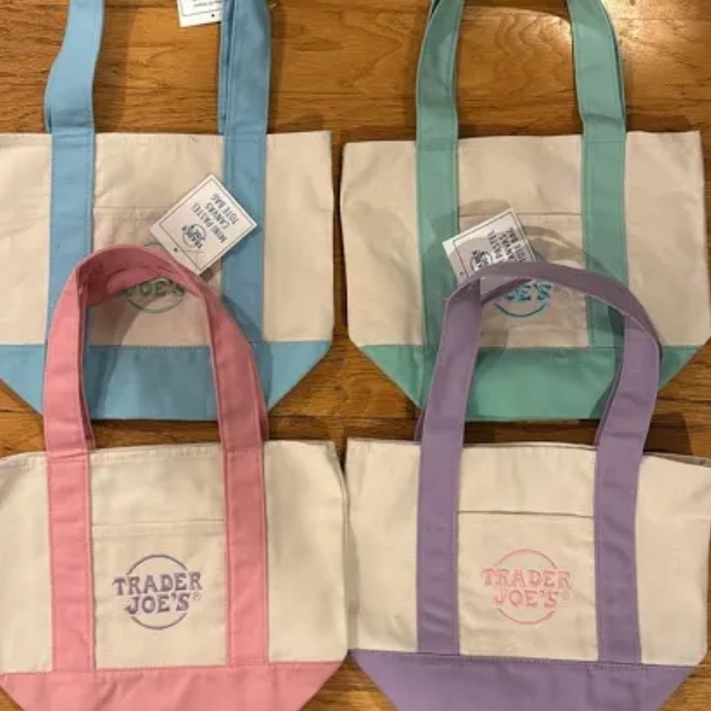 💐BNWT💐Trader Joe’s Mini Pastel Canvas Tote Bag That’s Gone Viral SOLD OUT 💚 - Picture 4 of 10